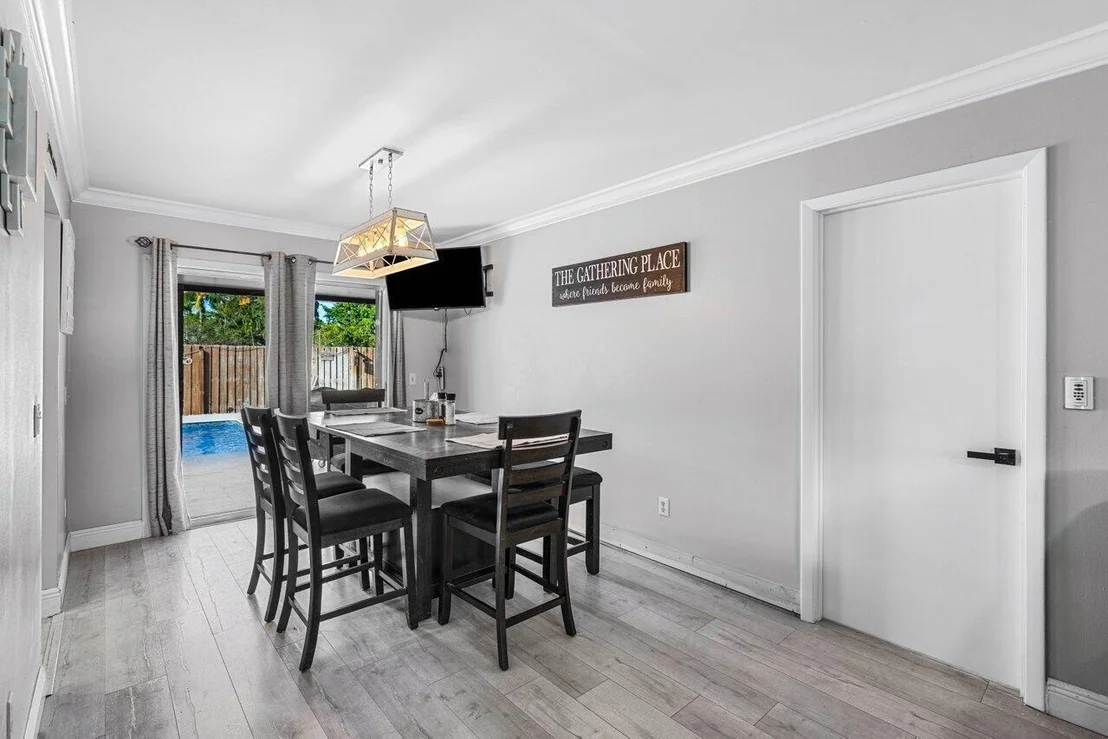 Photo of 7351 Canal Drive