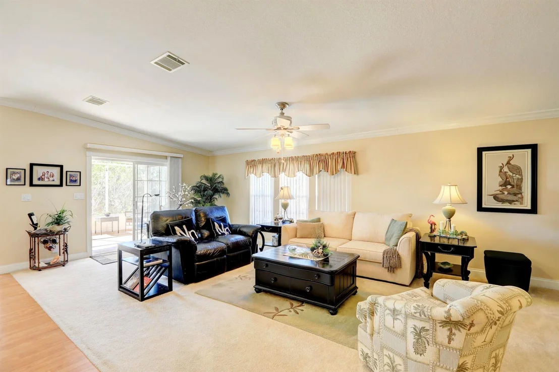 Photo of 955 Wren Circle