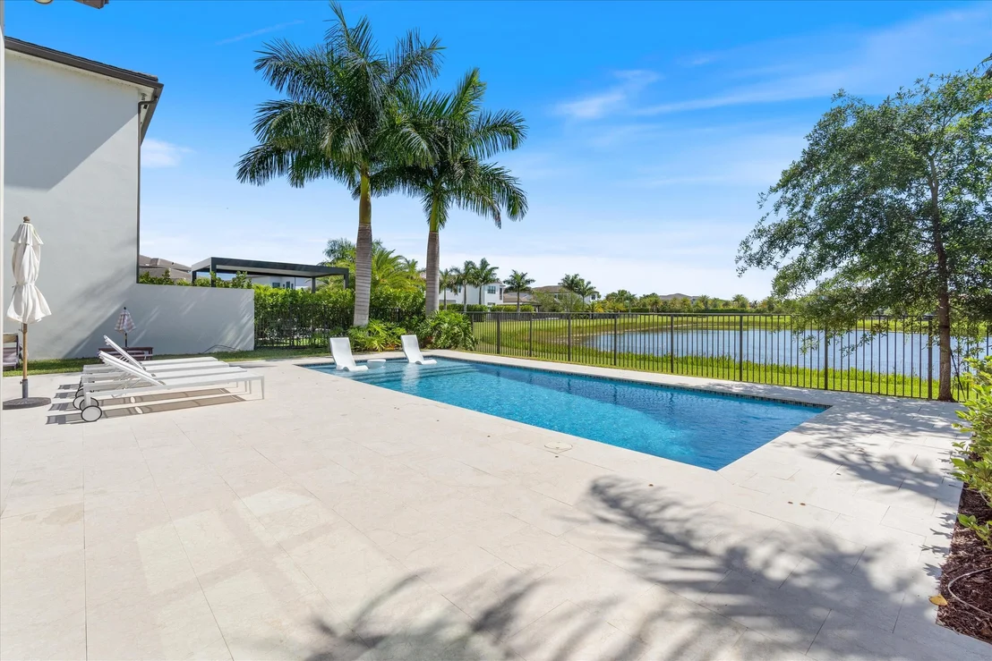 Photo of 9948 Espresso Manor