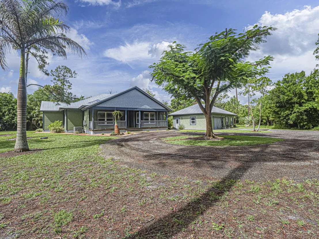 Photo of 1354 SW Locks Road