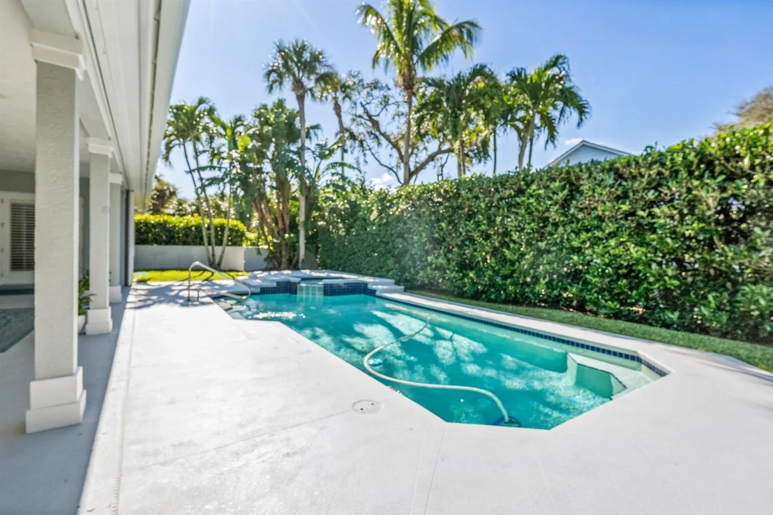 Photo of 409 Sable Oak Drive