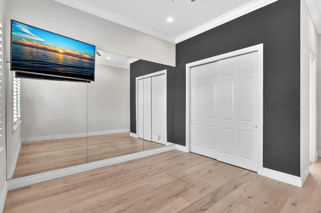 Photo of 16891 Pavilion Way