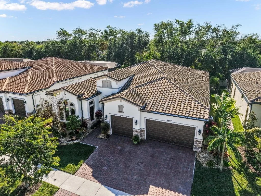 Photo of 7690 Cavern Lane