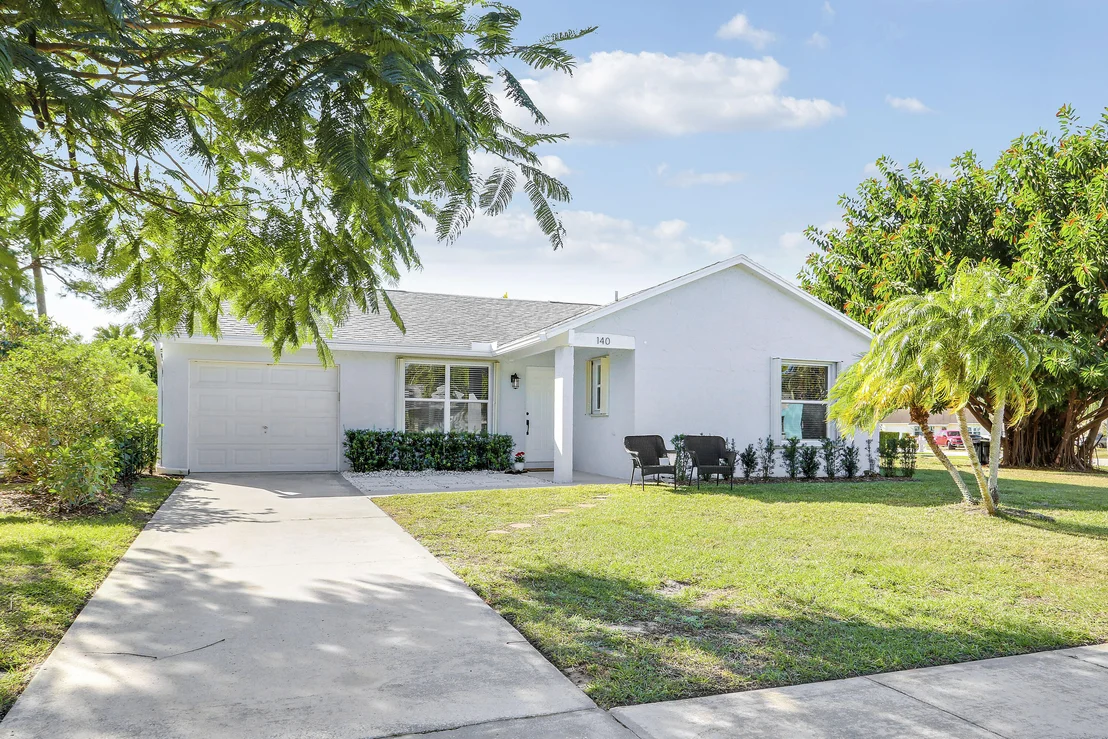Photo of 140 Village Circle