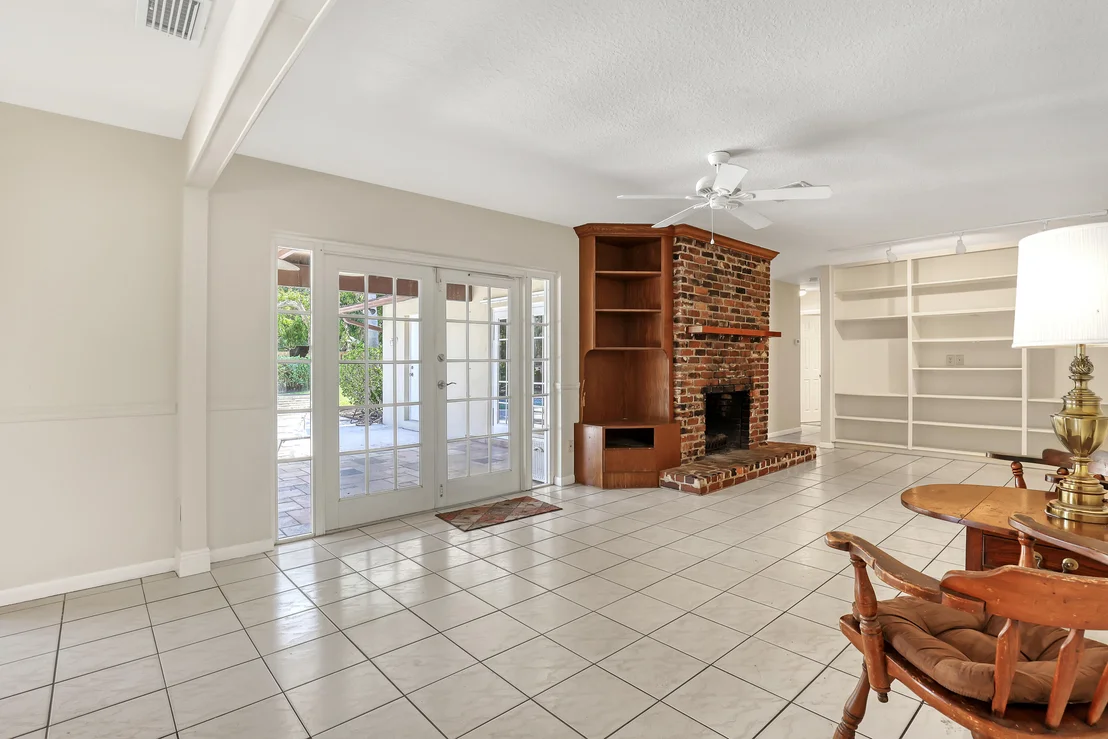 Photo of 2288 Windsor Road