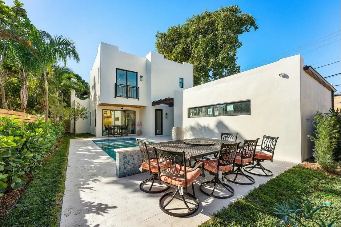 Photo of 338 Cornell Drive