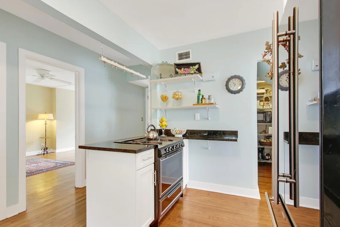Photo of 243 Pershing Way