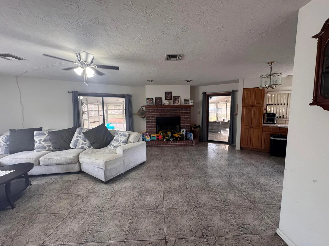 Photo of 14545 W Center Street