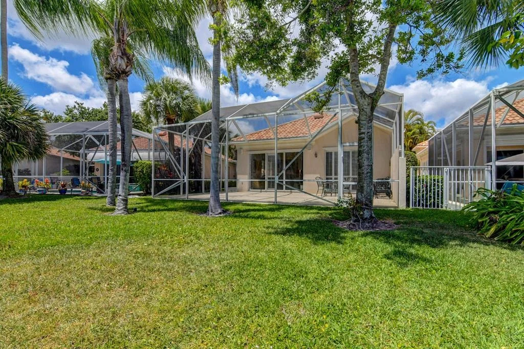 Photo of 2065 Valencia Drive