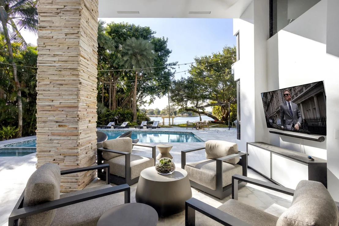 Photo of 1080 Lake Drive