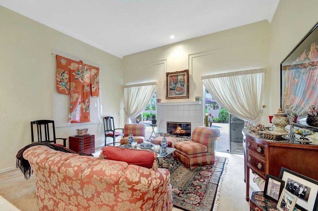 Photo of 2773 Hampton Circle S