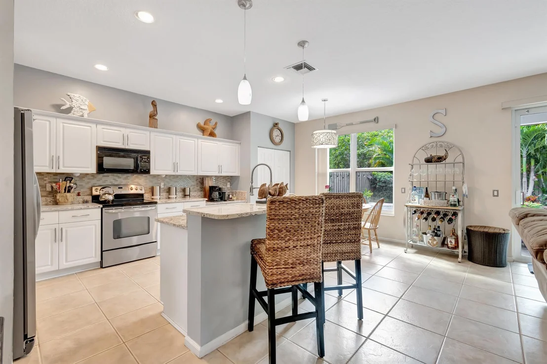 Photo of 7061 Chesapeake Circle