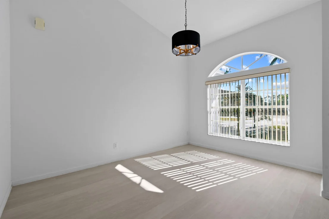 Photo of 15935 78th Place N
