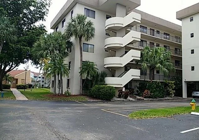 Photo of Unit 106 at 8020 Hampton Boulevard