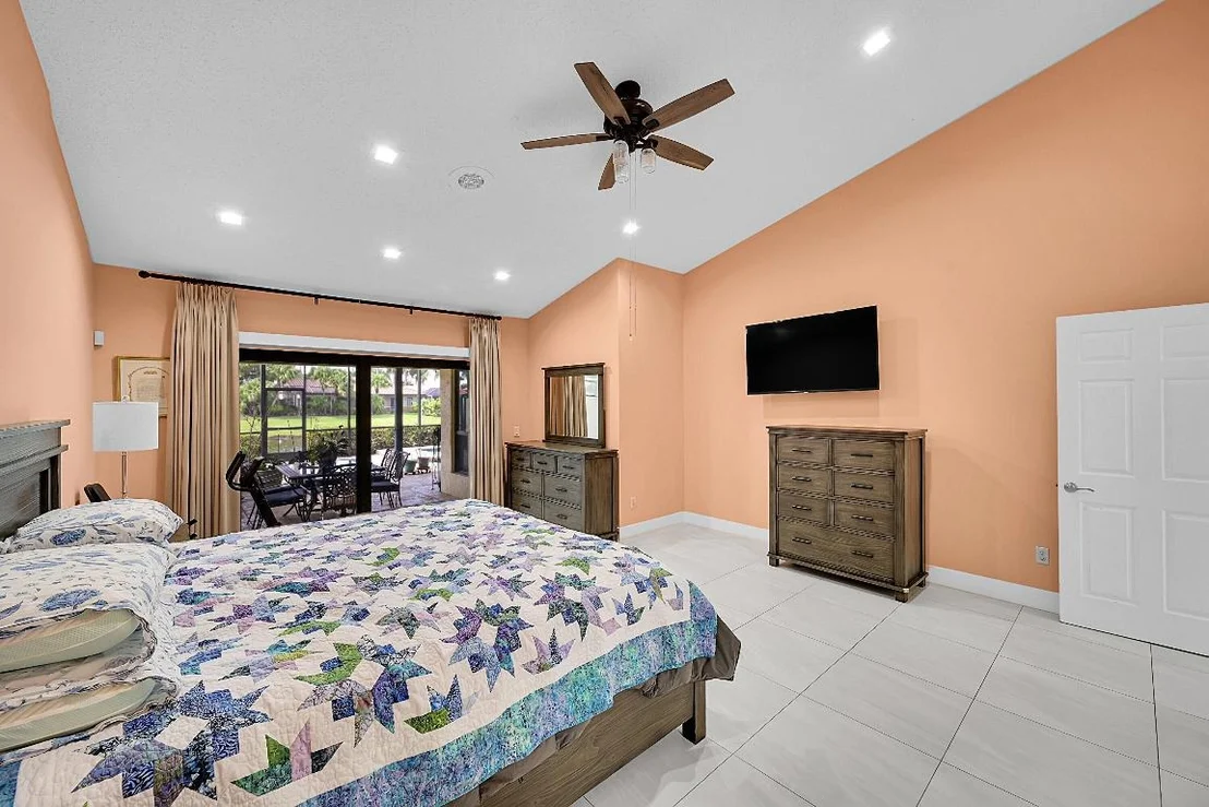 Photo of 22573 Esplanada Drive