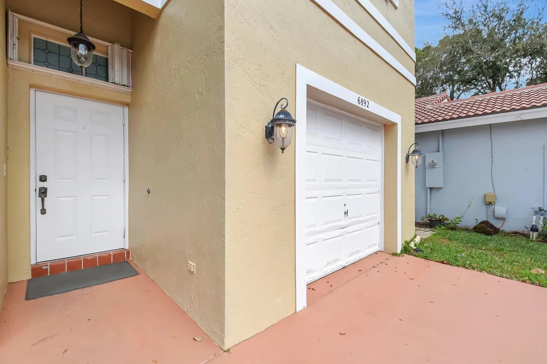 Photo of 6892 Silverado Terrace