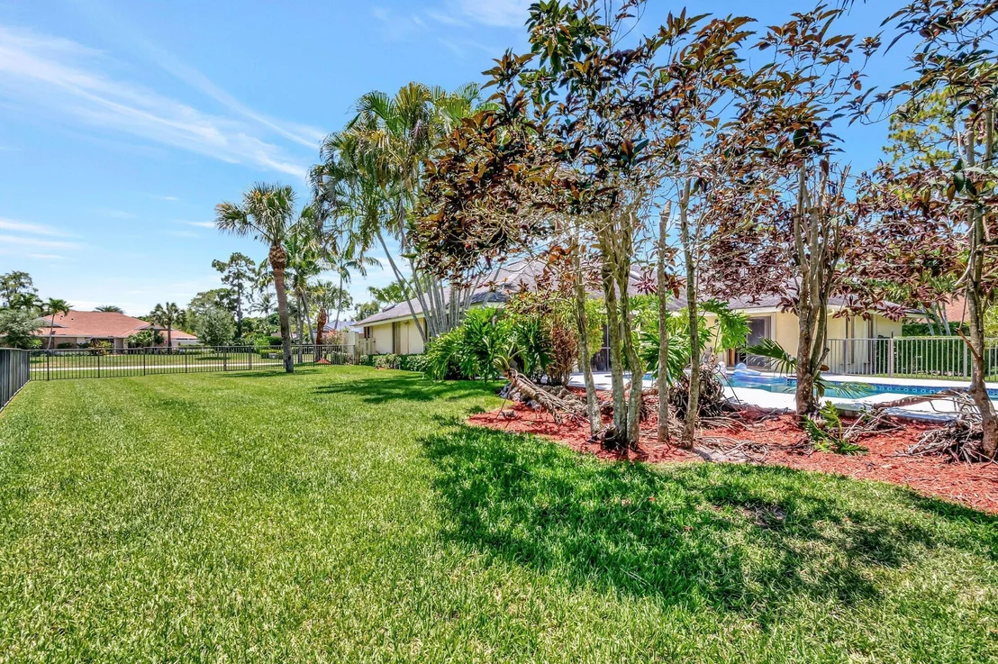 Photo of 15385 Cedar Bluff Place