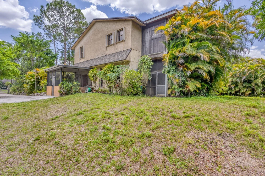 Photo of 13705 Persimmon Boulevard
