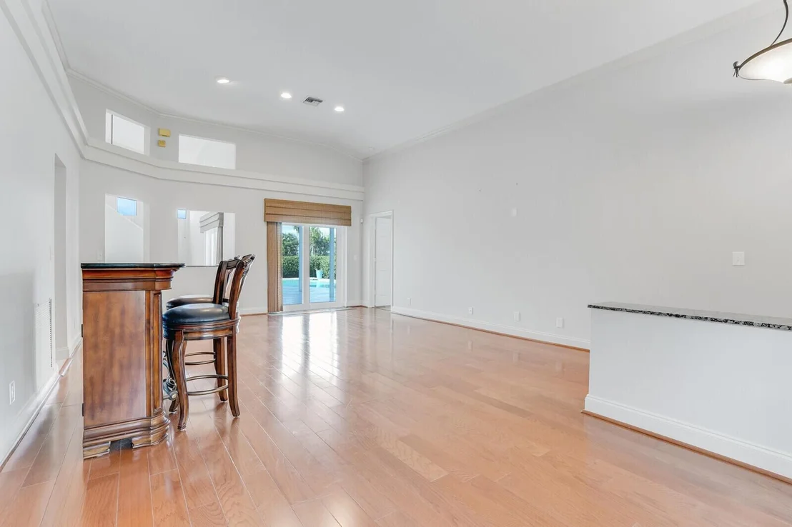 Photo of 141 Bent Tree Drive
