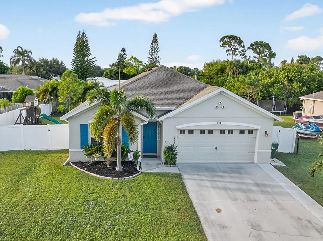 Photo of 233 Periwinkle Drive