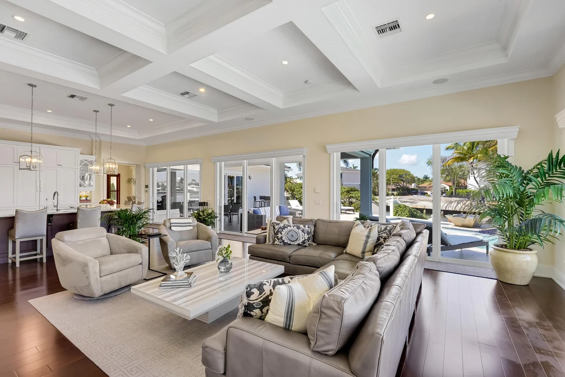 Photo of 975 Banyan Drive
