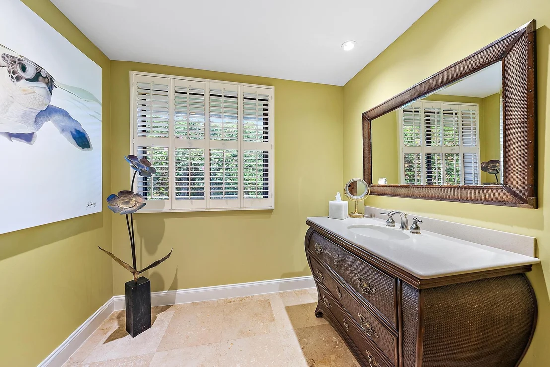 Photo of 18371 SE Lakeside Drive