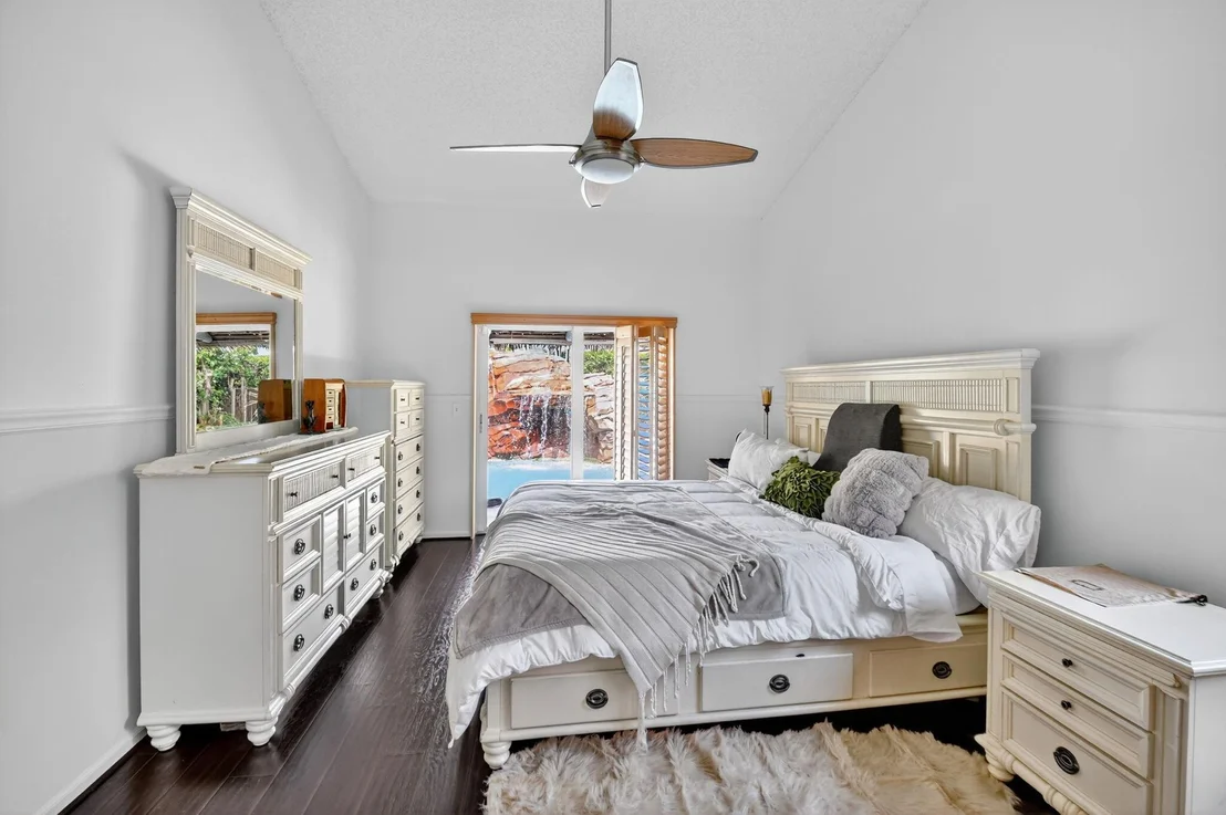 Photo of 9145 Paragon Way