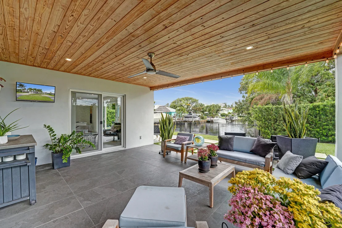 Photo of 381 SE 3rd Street