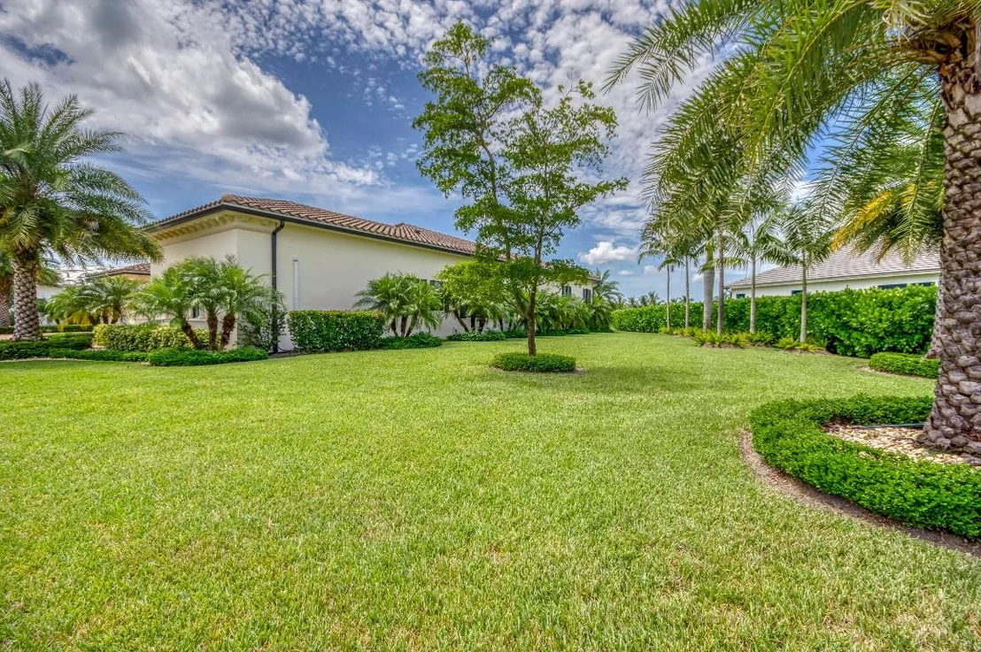 Photo of 8320 SE Pennock Trail