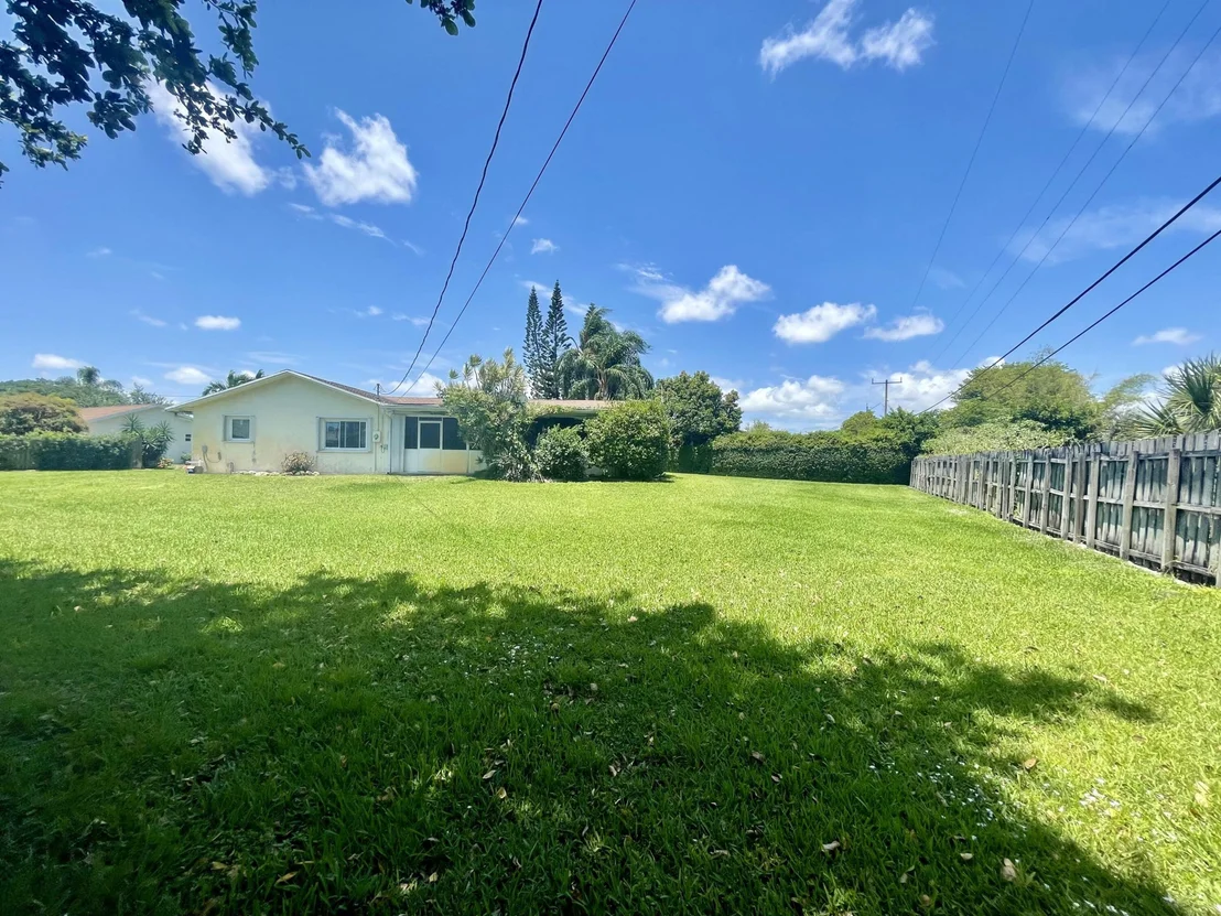 Photo of 4382 Marlin Street