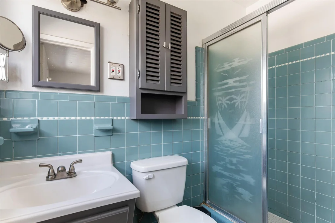 Photo of 360 SE 5th Avenue