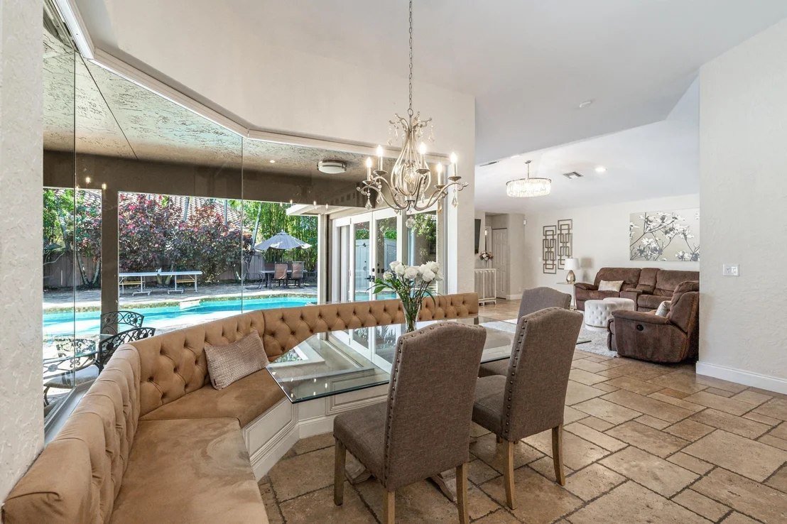 Photo of 378 Coconut Circle
