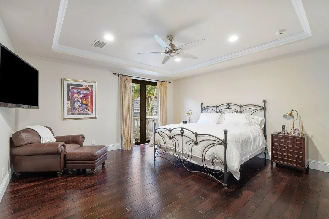 Photo of 5818 Windsor Terrace