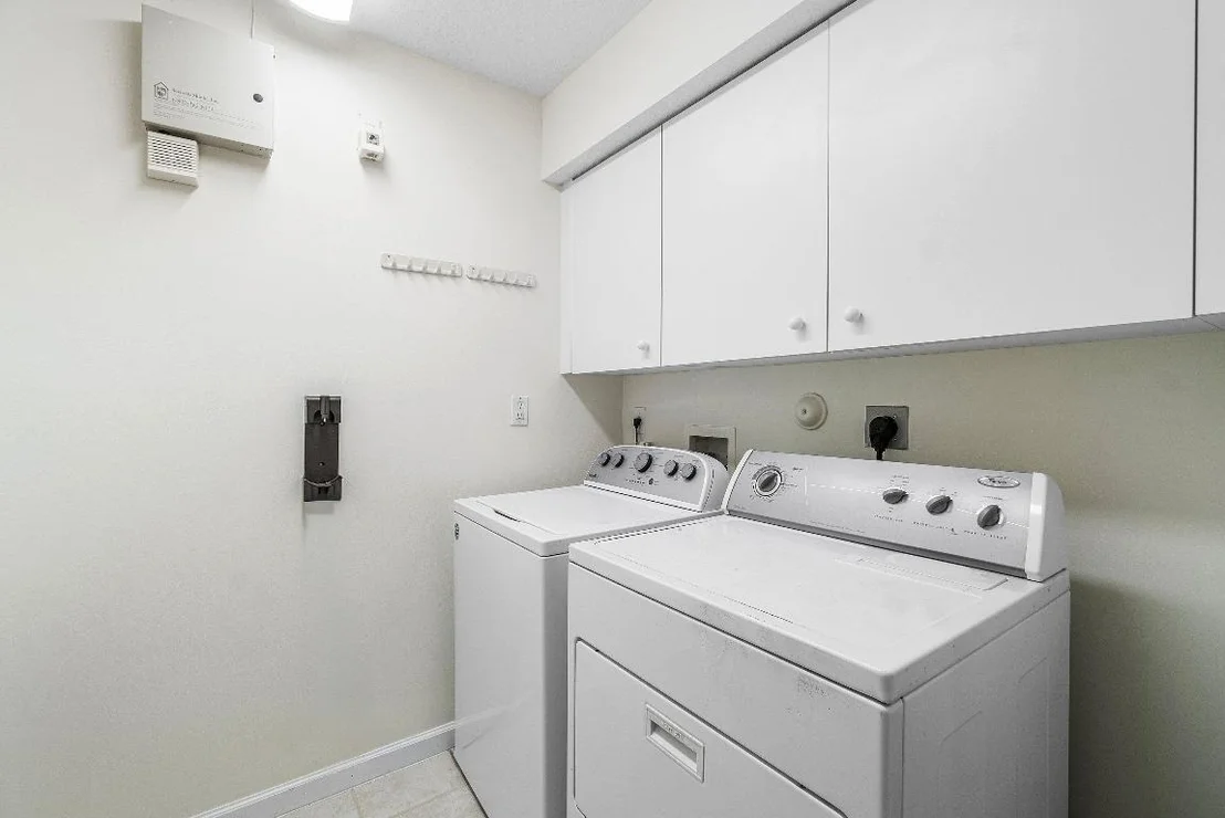 Photo of 6698 Sherbrook Drive