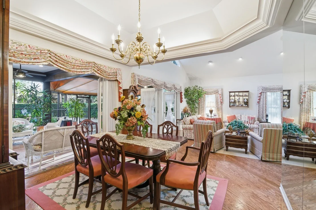 Photo of 4838 Charlton Way