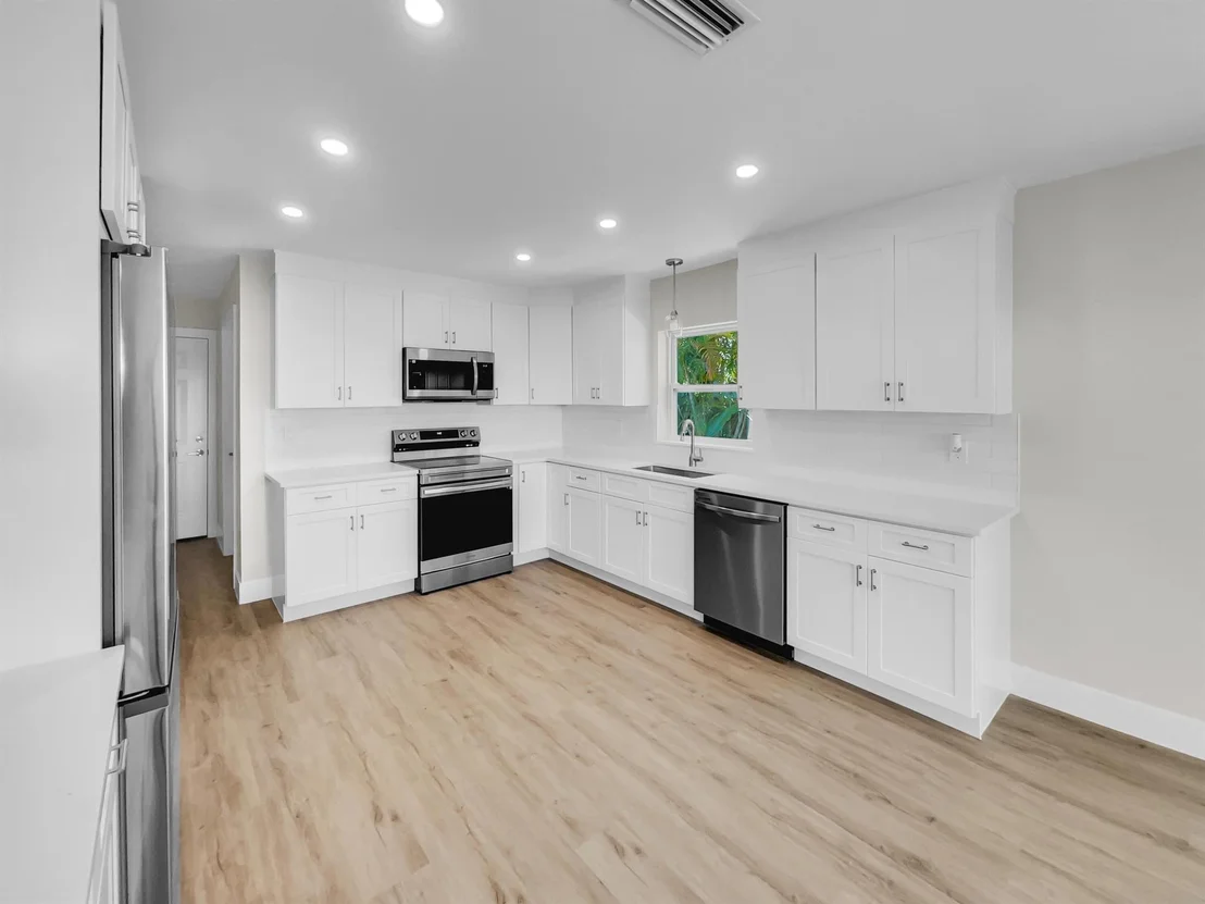 Photo of 1040 NW 16th Street