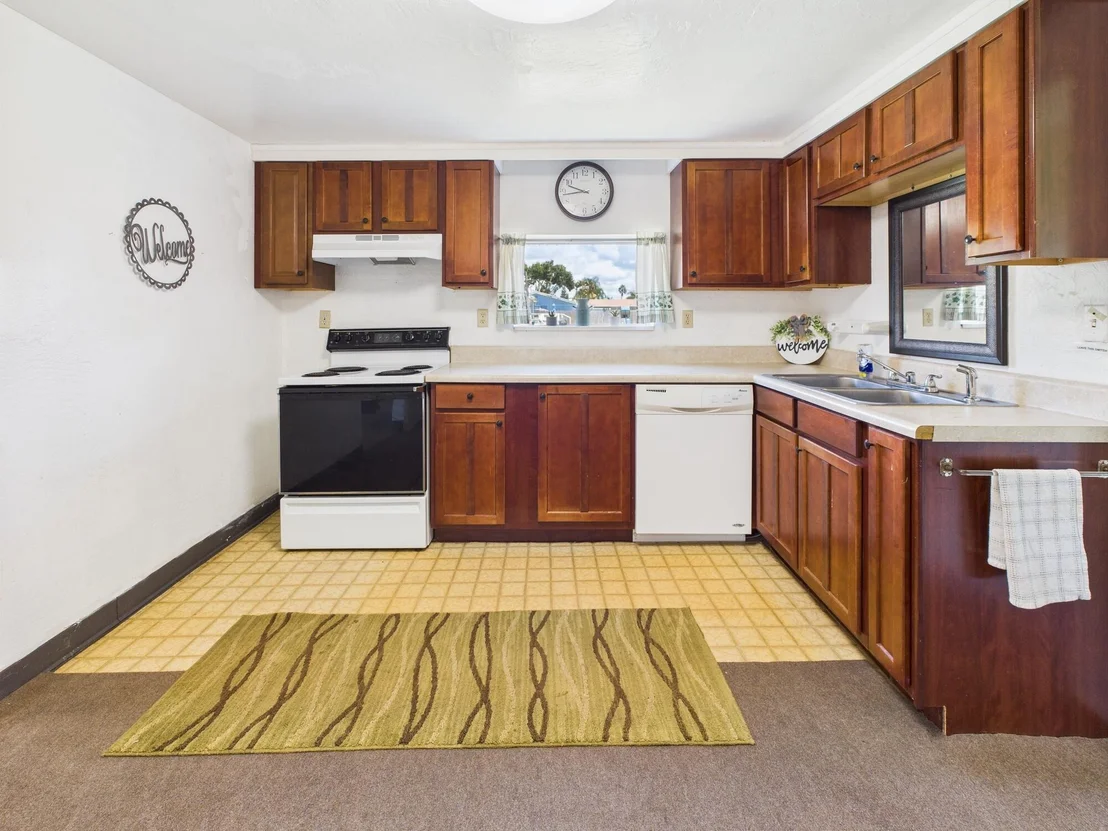 Photo of 3302 SE 34th Avenue