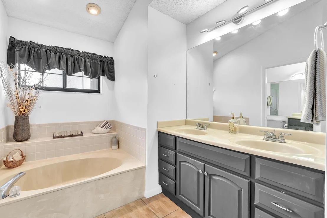 Photo of 8099 Cassia Drive