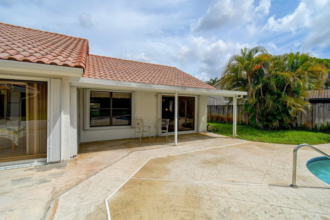 Photo of 5822 Sun Pointe Circle