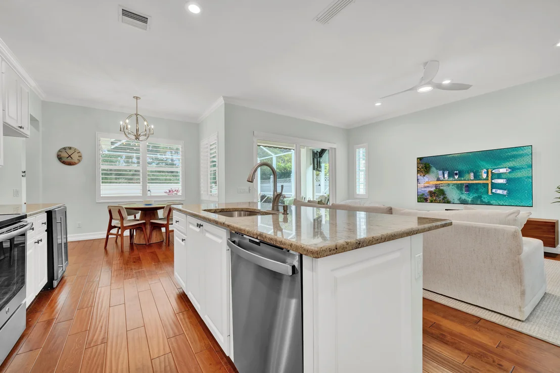 Photo of 516 Sweet Bay Circle