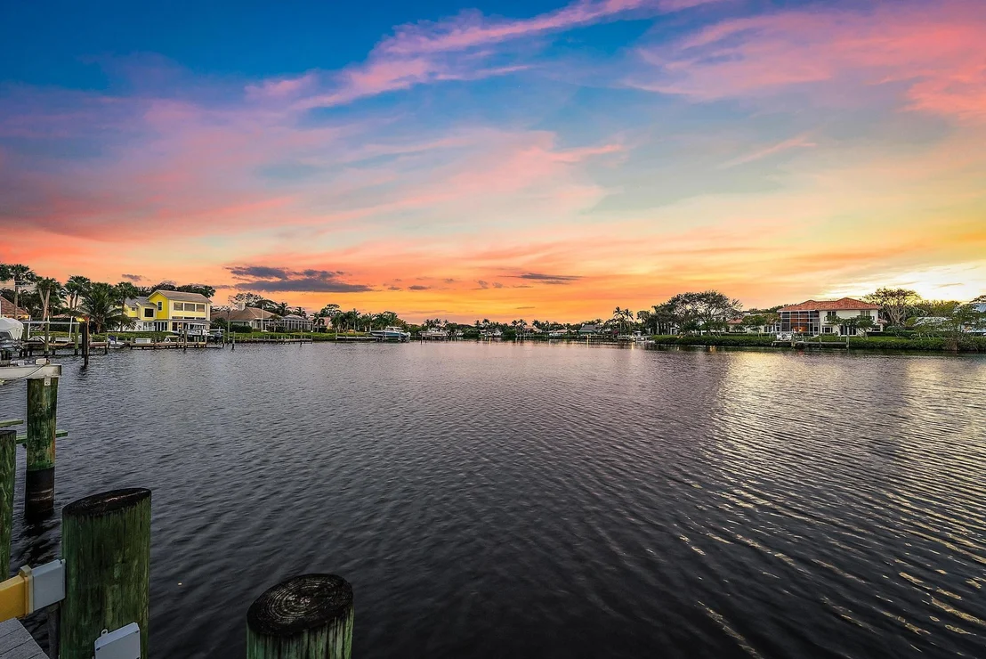 Photo of 18371 SE Lakeside Drive