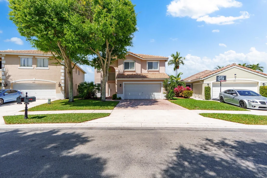 Photo of 6217 Willoughby Circle