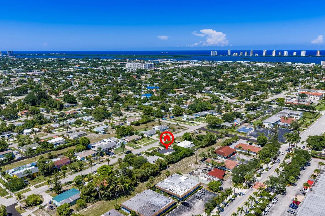 Photo of 722 Greenbriar Drive