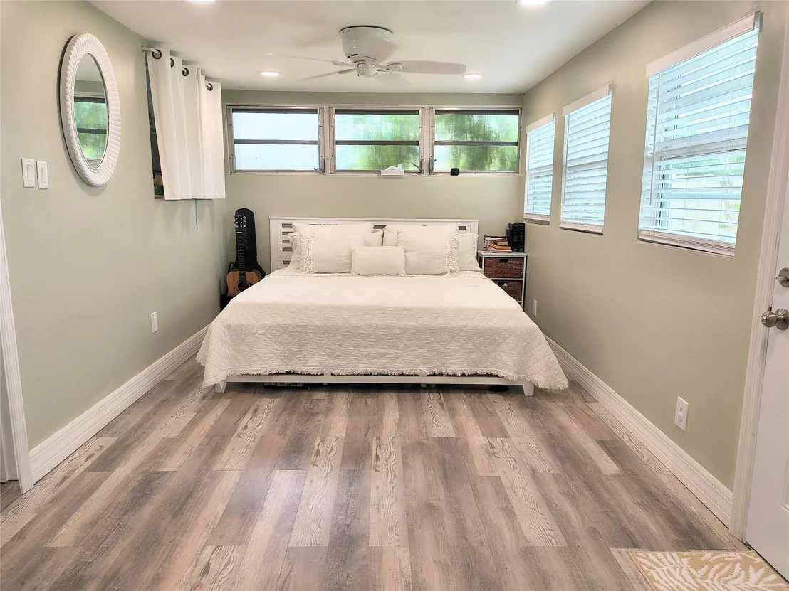 Photo of 6257 Margate Boulevard