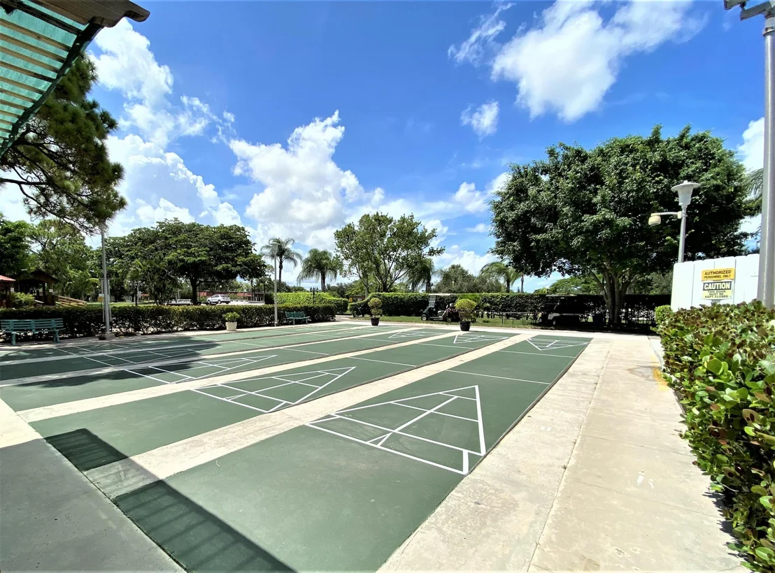 Photo of 290 Cape Cod Circle