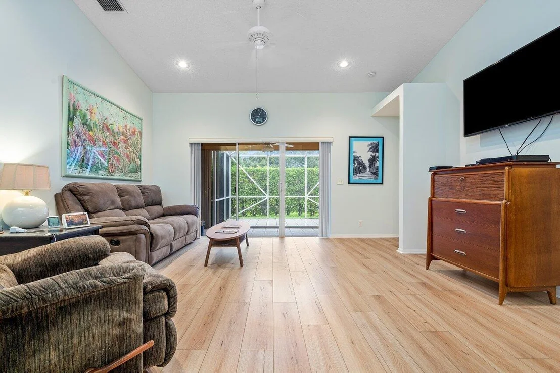 Photo of 79 Sausalito Drive