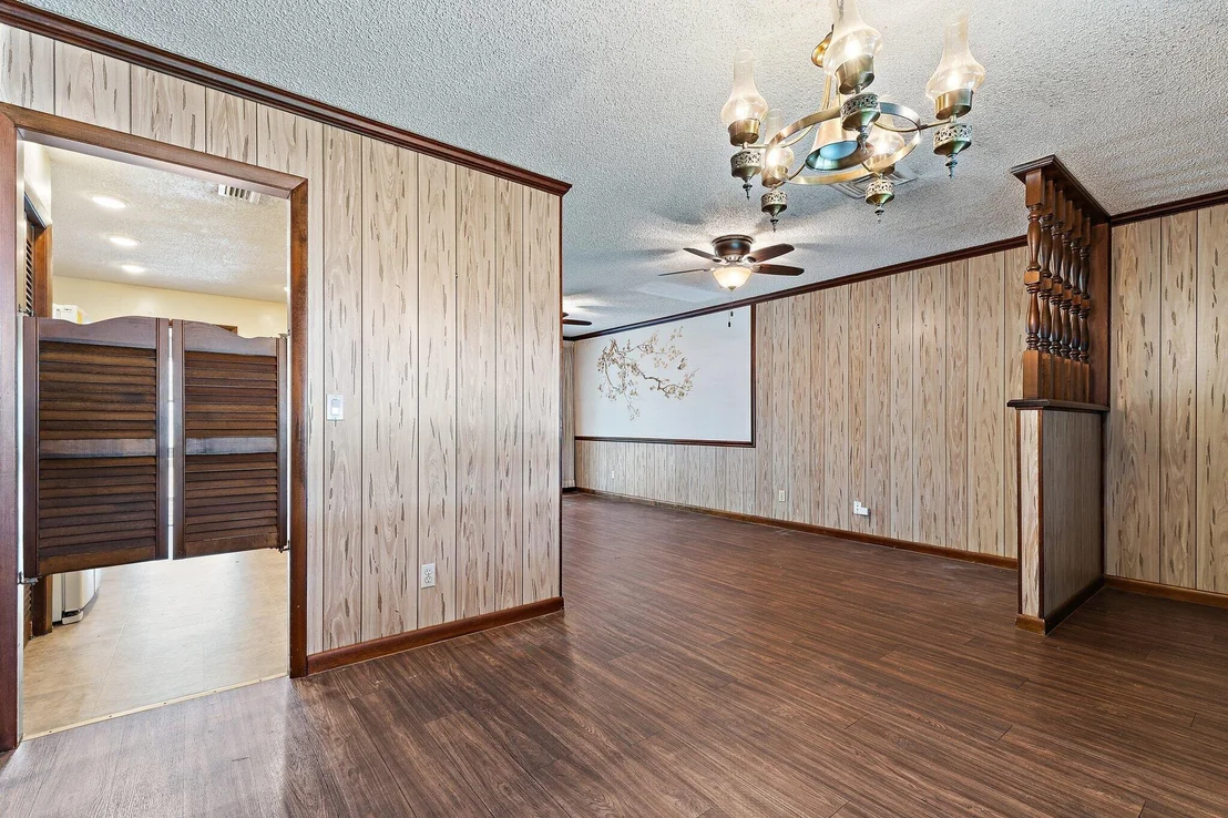 Photo of 1866 Len Drive