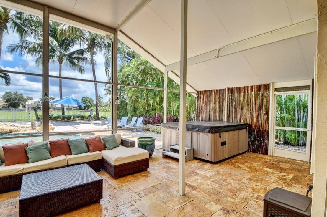 Photo of 4699 NW 7th Place