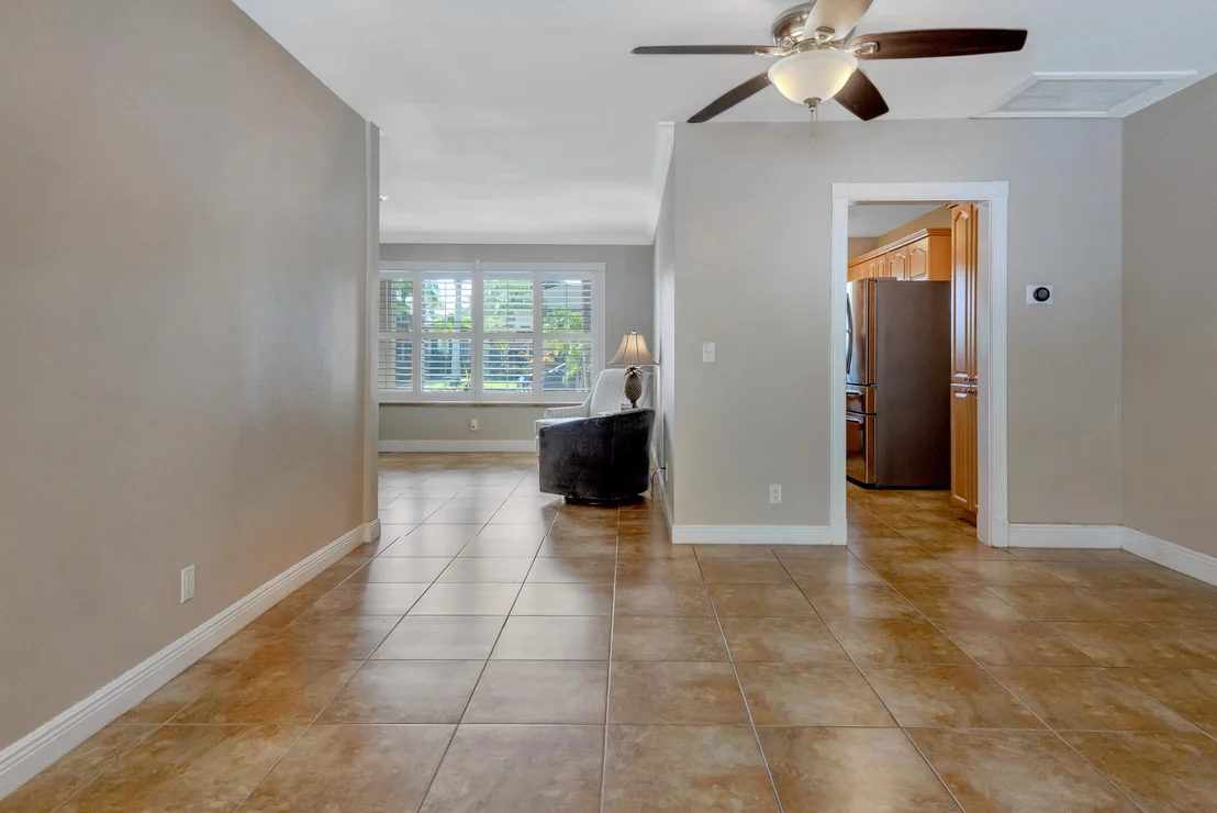 Photo of 327 Ellamar Road