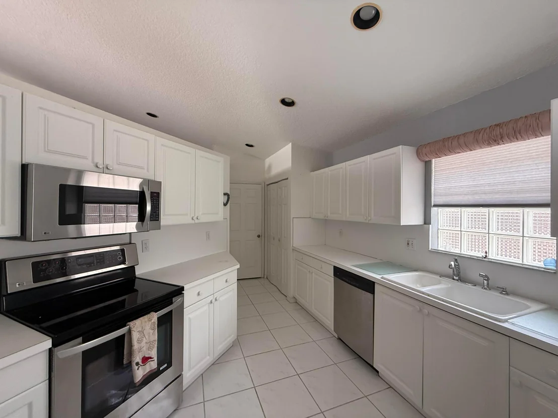 Photo of 11095 Baybreeze Way